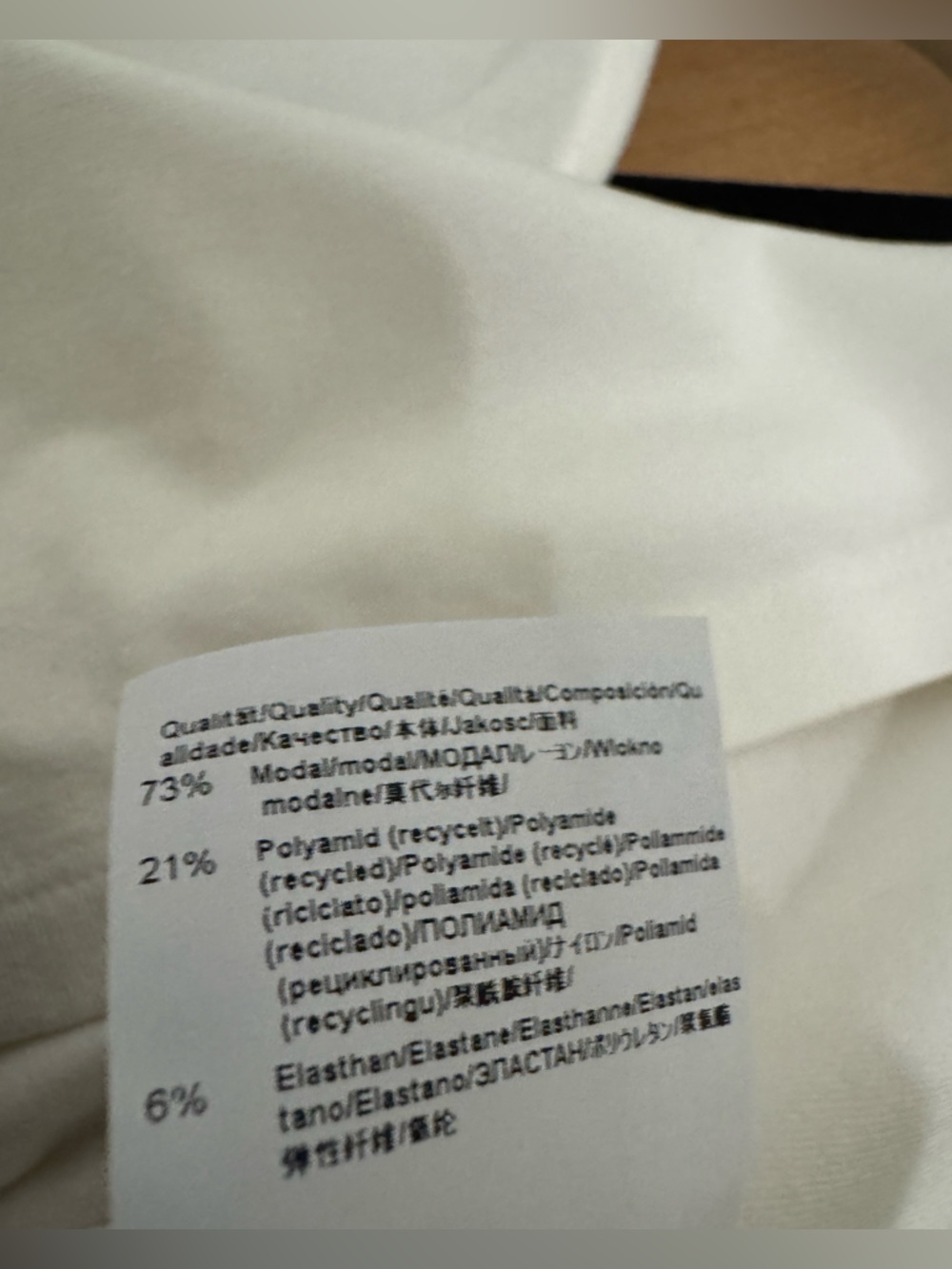 HUGO BOSS
Enani Sleeveless Turtleneck
Top In Soft Cream NWOT - Picture 6 of 6